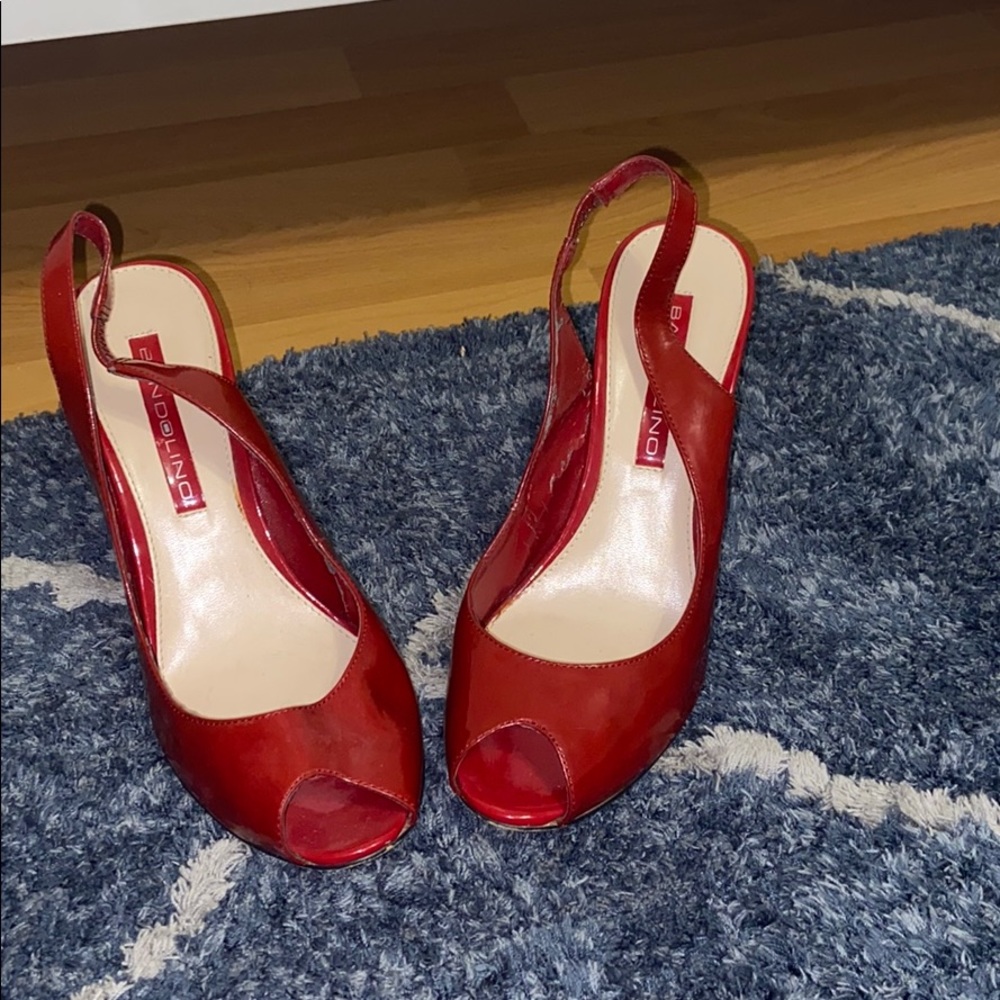 Red wedges